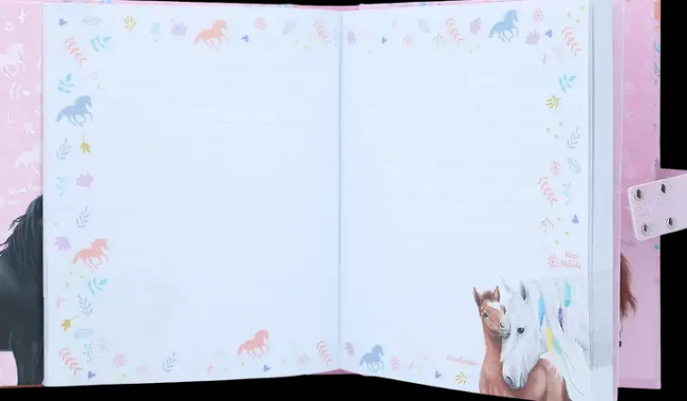 Miss Melody Askartelutarvikkeet-Koodillinen & Soiva Paivakirja